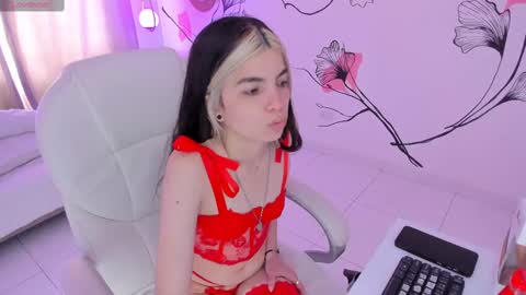 Snapshot of isabela_fiorelli chatting on 13, 9, 2025 isabela_fiorelli online show from 13, 9, 2025