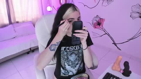 Snapshot of isabela_fiorelli chatting on 26, 9, 2025 isabela_fiorelli online show from 26, 9, 2025