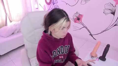 Snapshot of isabela_fiorelli chatting on 6, 10, 2025 isabela_fiorelli online show from 6, 10, 2025