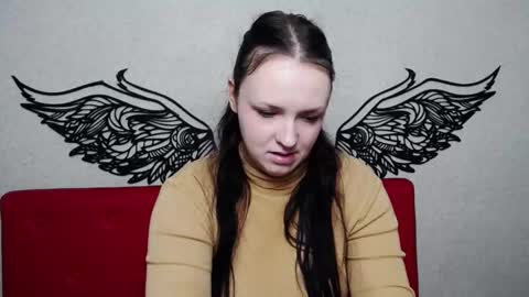 IsabelBlackberry online show from 7, 12, 2024