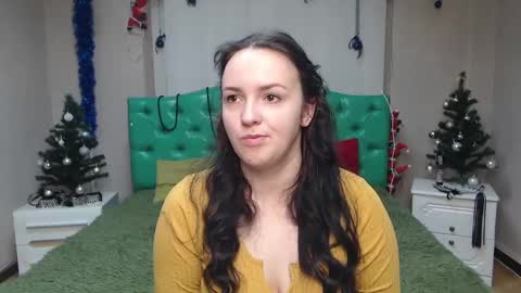 IsabelBlackberry online show from 6, 1, 2025