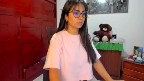 Isabella22 1 online show from 12, 1, 2025