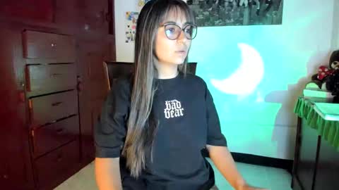 Isabella22 1 online show from 10, 2, 2025