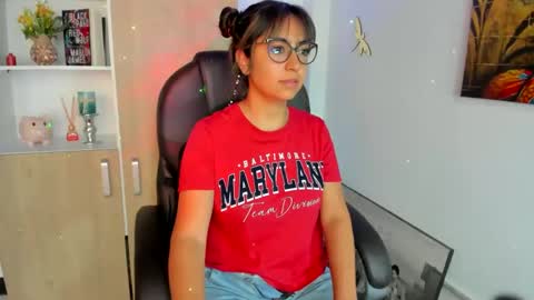 Isabella22 1 online show from 5, 3, 2025