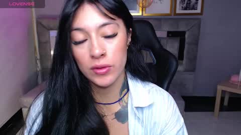 Snapshot of isabella_collen_v chatting on 20, 10, 2025 Hi Stream 800am to 200pm online show from 20, 10, 2025