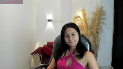 Isabella online show from 8, 6, 2026