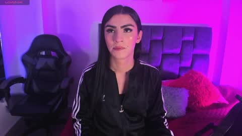 Isabella Moon9 online show from 21, 4, 2026