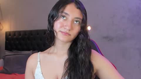 Isabella Nowa online show from 21, 4, 2026