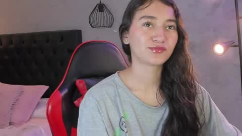 Isabella Nowa online show from 25, 4, 2026