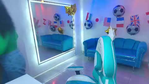 Isabella  online show from 10, 7, 2026