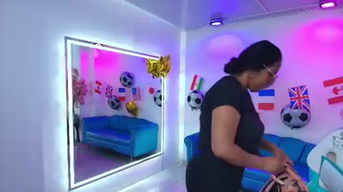 Isabella  online show from 11, 7, 2026