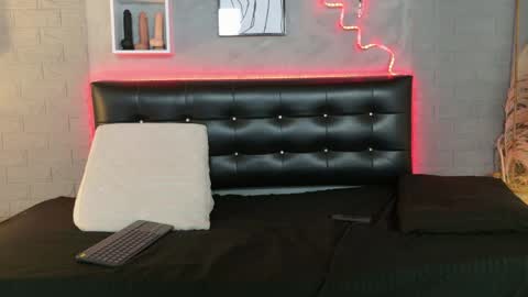 isabella_tayllor_ online show from 26, 4, 2026