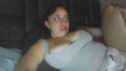 isabellaa_hills_ online show from 27, 5, 2026