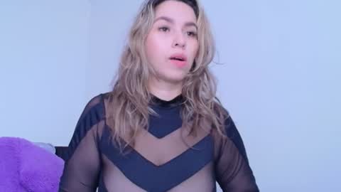isabellaa_smith03 online show from 6, 6, 2026