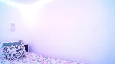 isabellaa_smith03 online show from 29, 7, 2026
