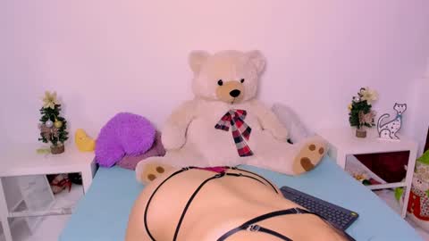 ISABELLA  online show from 2, 1, 2025