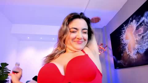 Isabella  Everyday From 0530 to 1430 Col Time online show from 13, 4, 2026