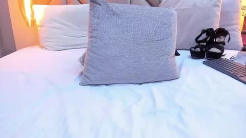 isabellafoox online show from 22, 4, 2026