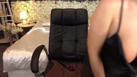 Marina online show from 2, 2, 2026