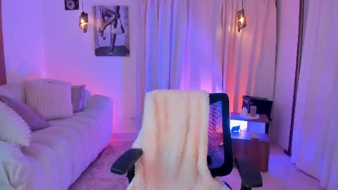 ISABELLA  online show from 28, 6, 2026