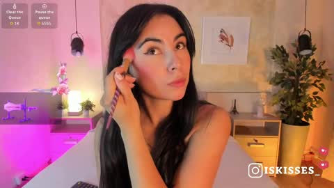   online show from 9, 4, 2026