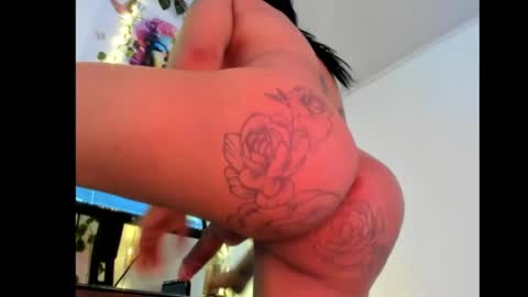 Snapshot of isabelldolls chatting on 23, 9, 2025 isabelldollts online show from 23, 9, 2025