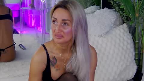 Snapshot of isabelleethan chatting on 8, 6, 2026 IsabelleEthan online show from 8, 6, 2026