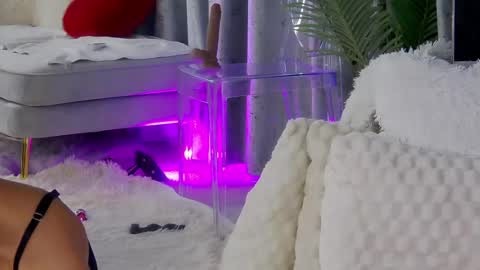 Snapshot of isabelleethan chatting on 12, 6, 2026 IsabelleEthan online show from 12, 6, 2026