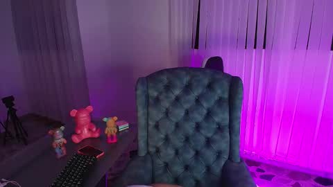 Isa online show from 5, 1, 2025