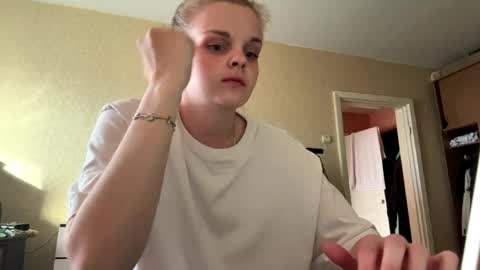 Zara online show from 4, 6, 2026
