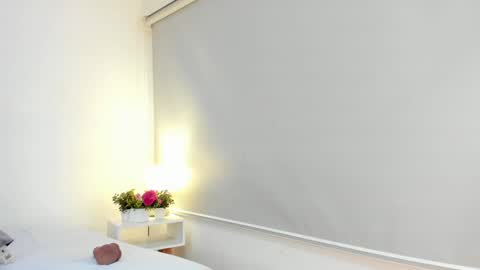 isameow online show from 5, 12, 2024