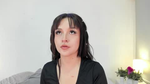 isameow online show from 17, 12, 2024