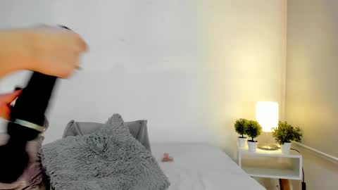 isameow online show from 14, 2, 2025