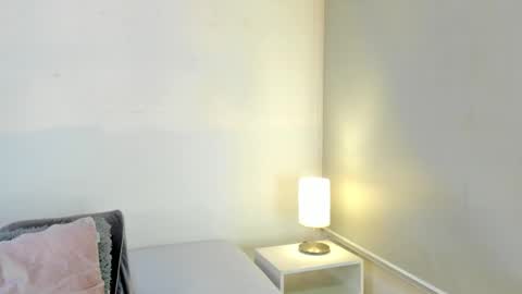 isameow online show from 5, 3, 2025