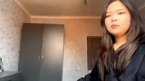 isascullark online show from 23, 2, 2026