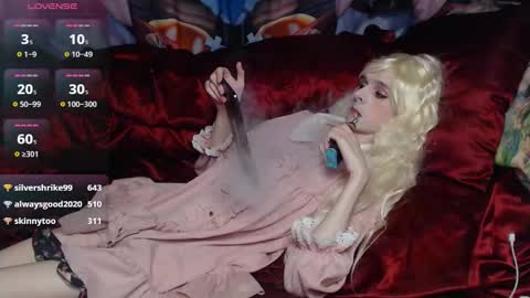 Snapshot of iselestias chatting on 23, 9, 2025 Sele online show from 23, 9, 2025