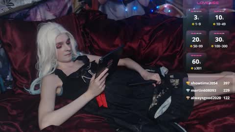 Snapshot of iselestias chatting on 13, 10, 2025 Sele online show from 13, 10, 2025