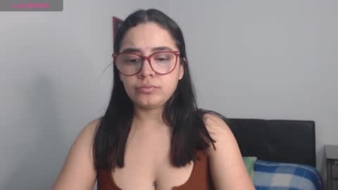 Snapshot of isemma chatting on 10, 2, 2025 Emma online show from 10, 2, 2025