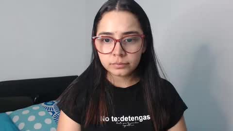 Snapshot of isemma chatting on 10, 3, 2025 Emma online show from 10, 3, 2025