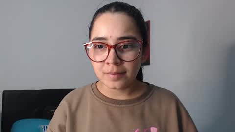 Snapshot of isemma chatting on 11, 3, 2025 Emma online show from 11, 3, 2025