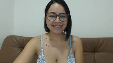 Snapshot of isemma chatting on 10, 9, 2025 Emma online show from 10, 9, 2025