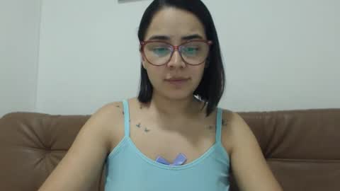 Snapshot of isemma chatting on 11, 11, 2025 Emma online show from 11, 11, 2025