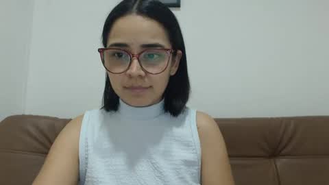 Snapshot of isemma chatting on 18, 11, 2025 Emma online show from 18, 11, 2025