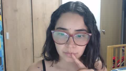 Snapshot of isemma chatting on 2, 2, 2026 Emma online show from 2, 2, 2026