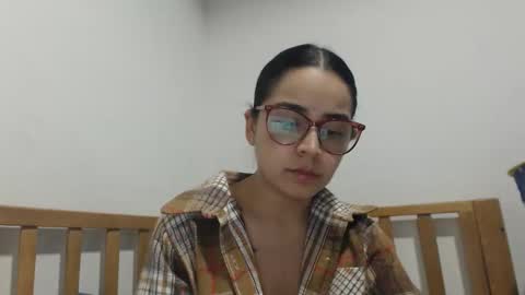 Snapshot of isemma chatting on 3, 2, 2026 Emma online show from 3, 2, 2026