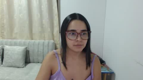 Snapshot of isemma chatting on 11, 3, 2026 Emma online show from 11, 3, 2026