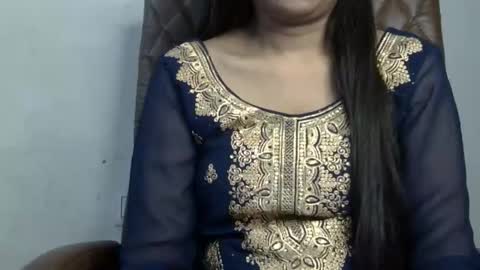 Snapshot of ishika_ishu chatting on 18, 10, 2025 ishika_ishu online show from 18, 10, 2025