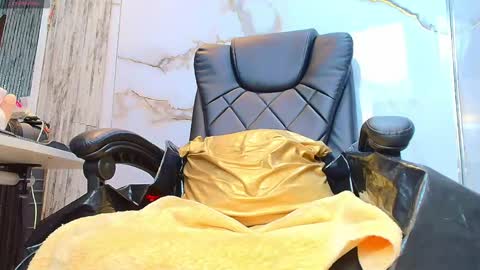 Isis car0lina online show from 23, 4, 2026