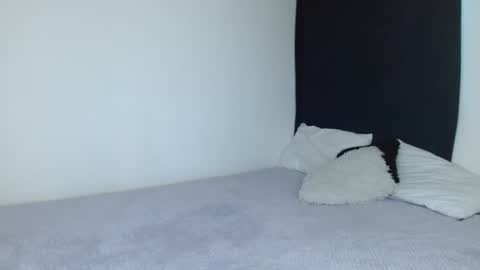 Isis  online show from 10, 2, 2025