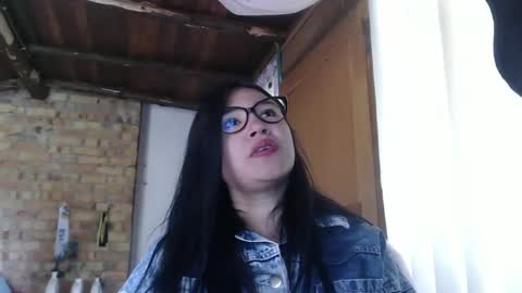 Snapshot of isis_moon88 chatting on 24, 10, 2025 isis online show from 24, 10, 2025